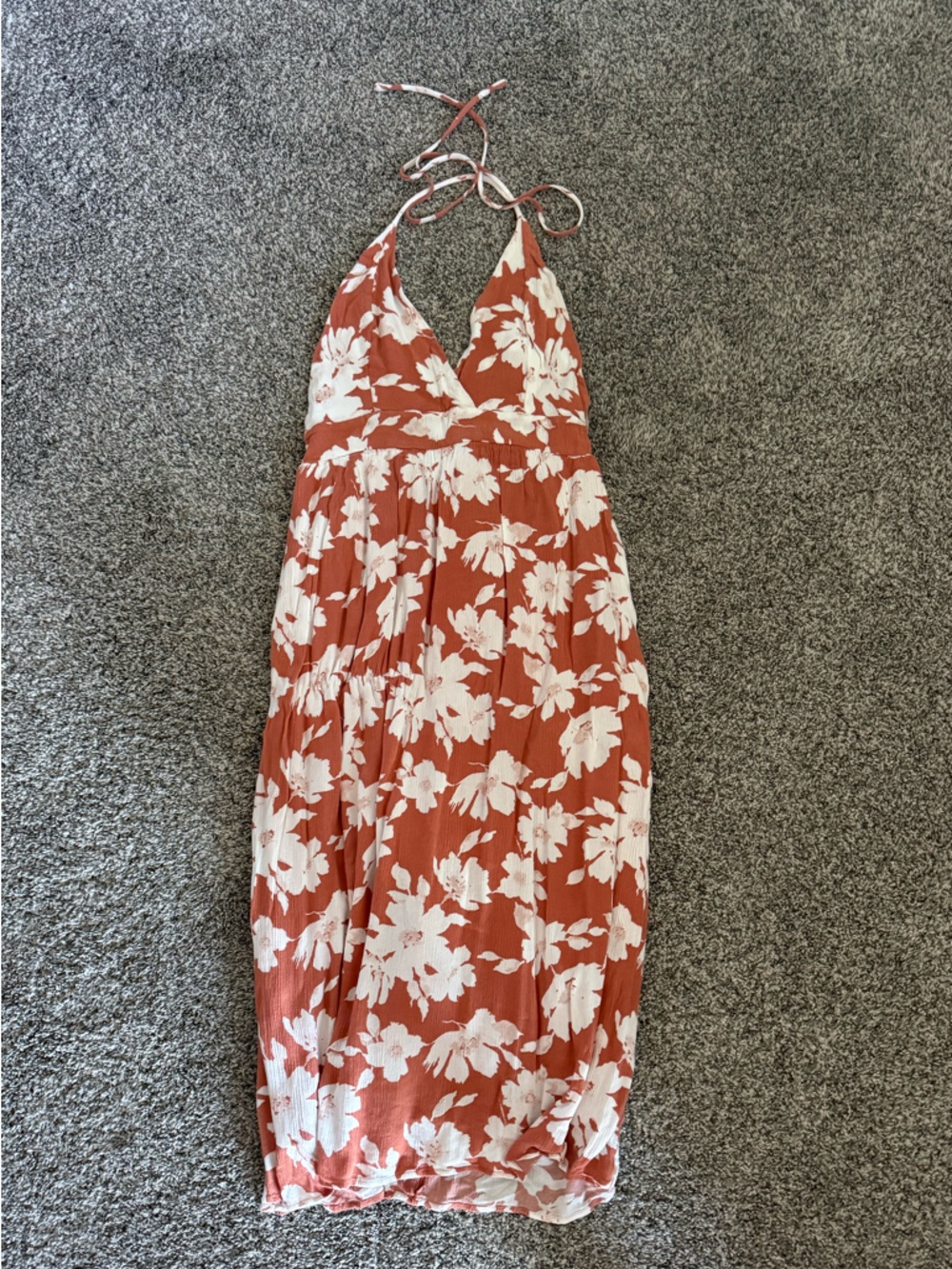 Lulu's Rust Floral Maxi Dress with White Blossoms